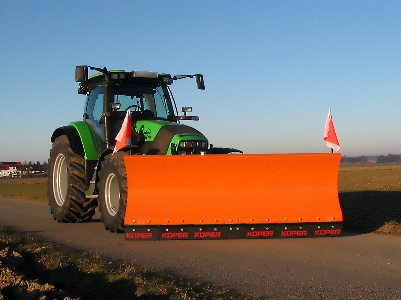 Federklappenschneepflug