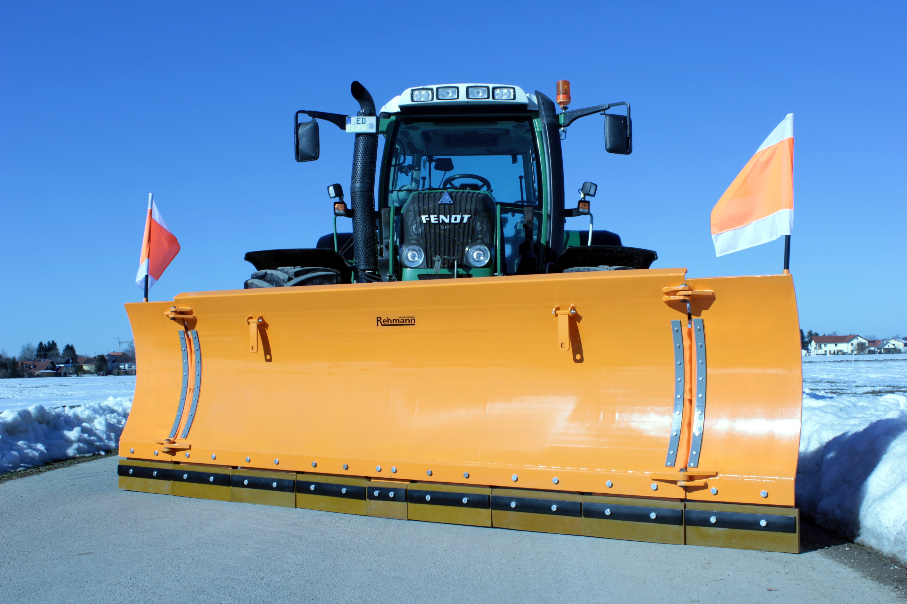 Großflächenschneeräumpflug